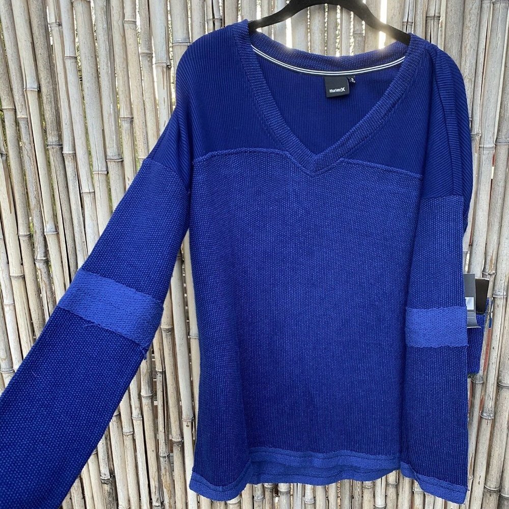 Hurley V-neck Blue french terry Pullover w/ Nike Dri Fit Technology size Small